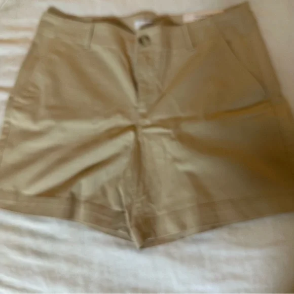 LOFT - NWT  Monroe 6” khaki chino short, 97% cotton 3% spandex - Picture 2 of 7
